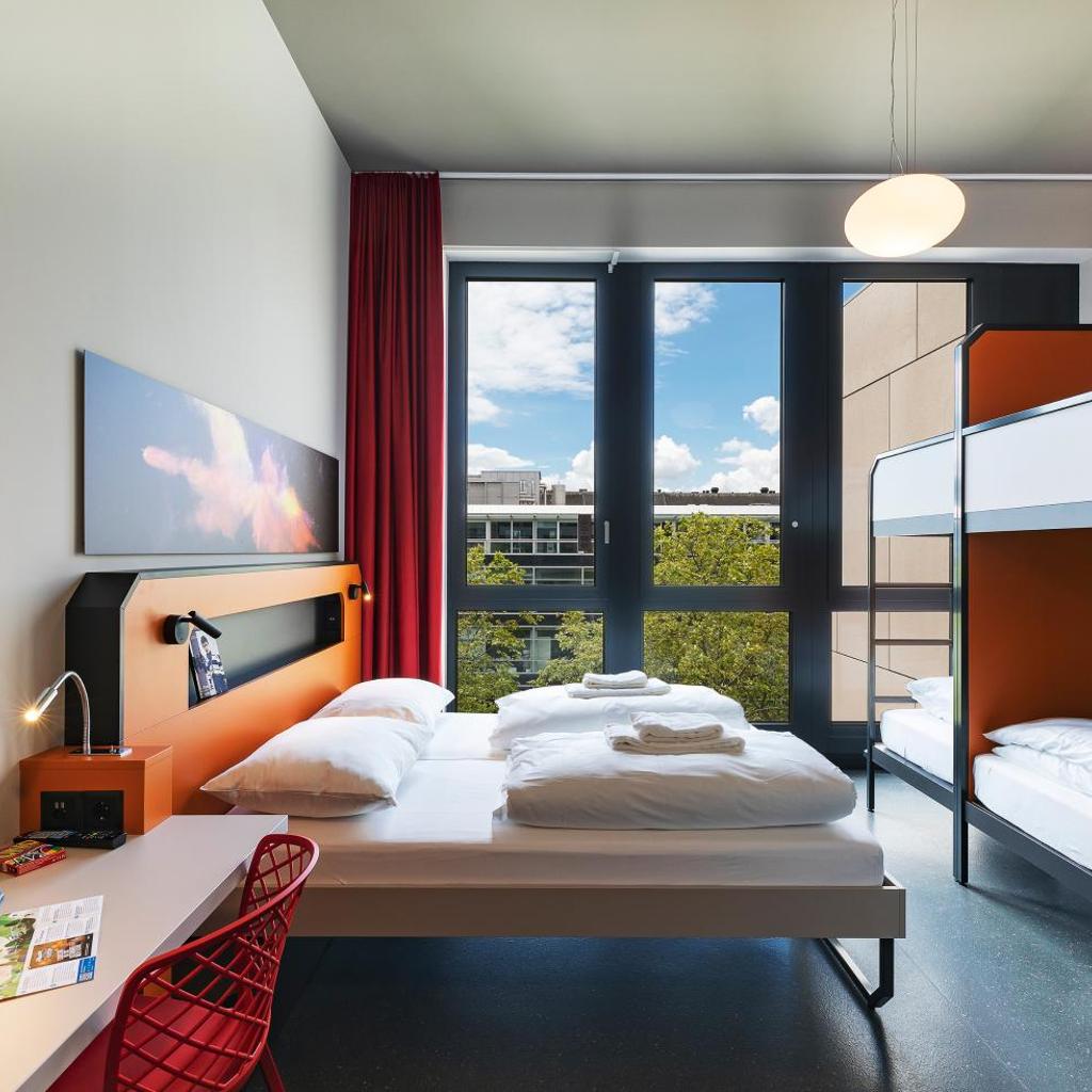 Photograph of MEININGER Hotel Genève Centre Charmilles