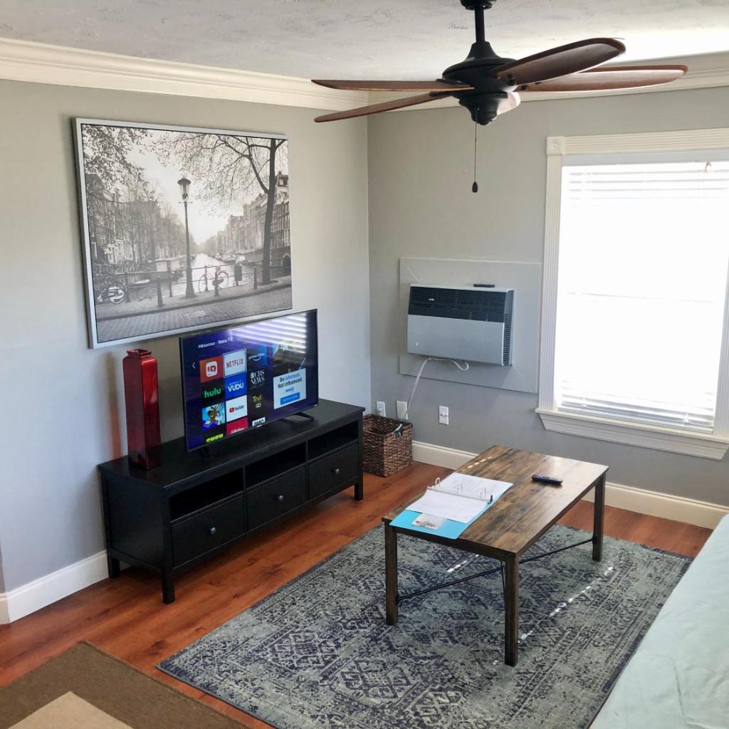 Photograph of Montrose Hist District Apt#1- 2Br with WD