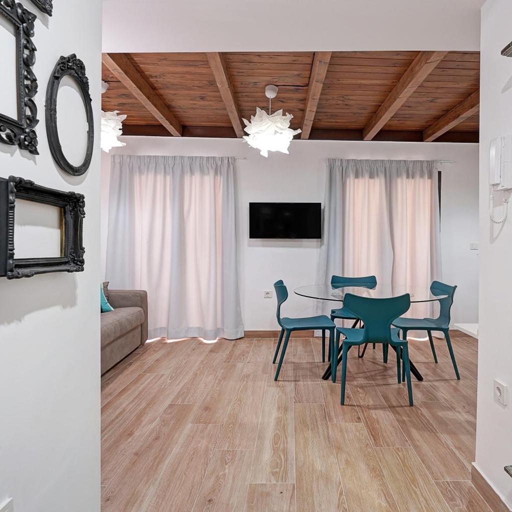 Photograph of Tina Home