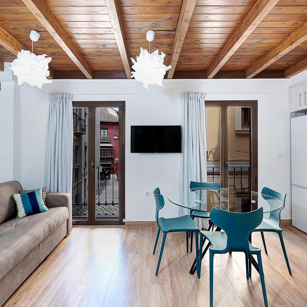 Photograph of Tina Home