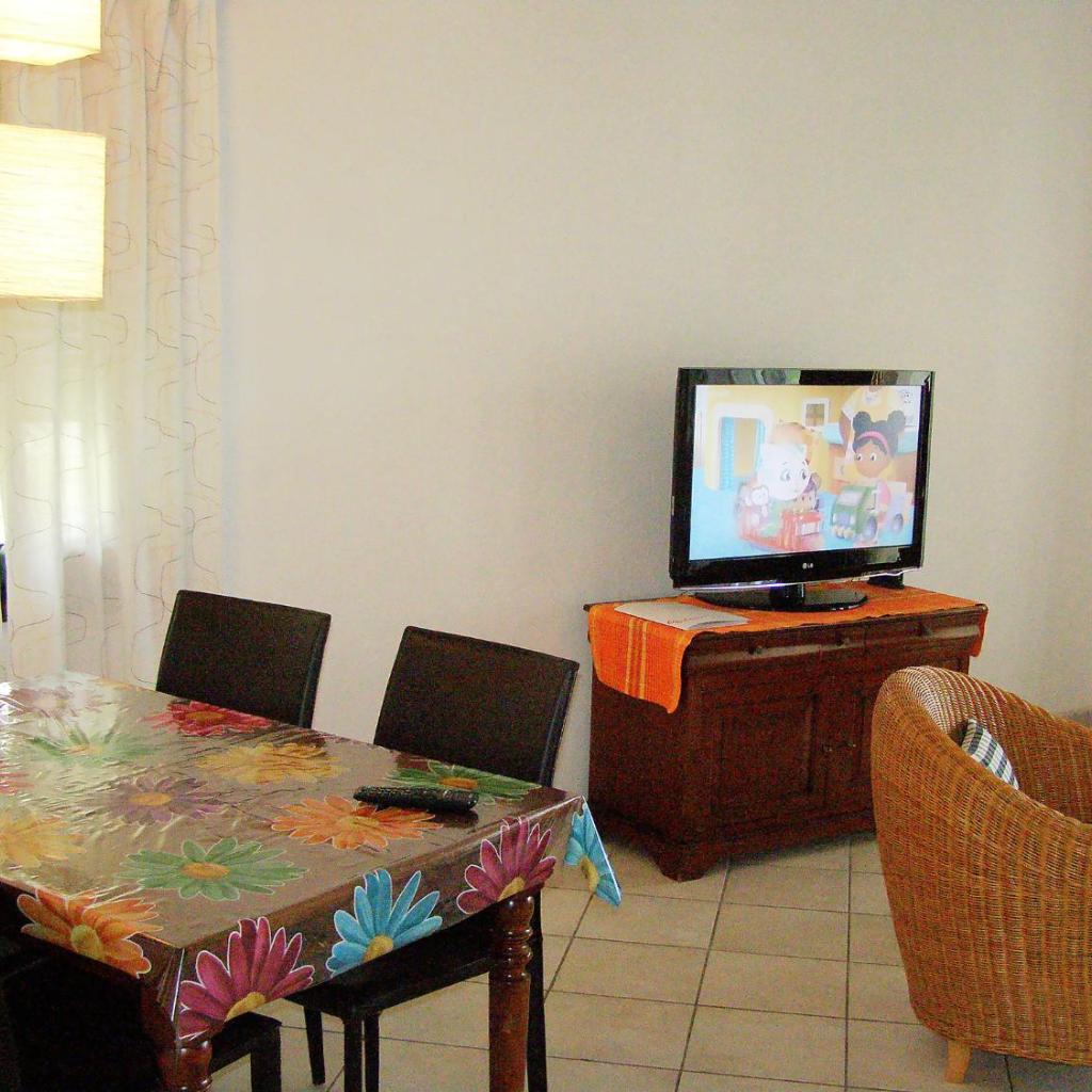 Image 10 - Apartment Residenza Miralago Apt- C28 by Interhome