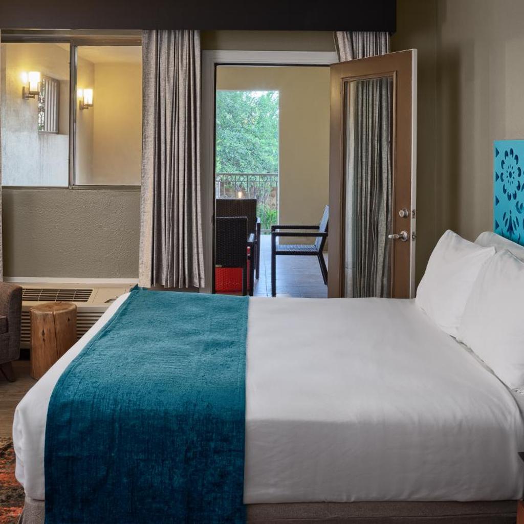 Photograph of Hotel Indigo San Antonio Riverwalk by IHG