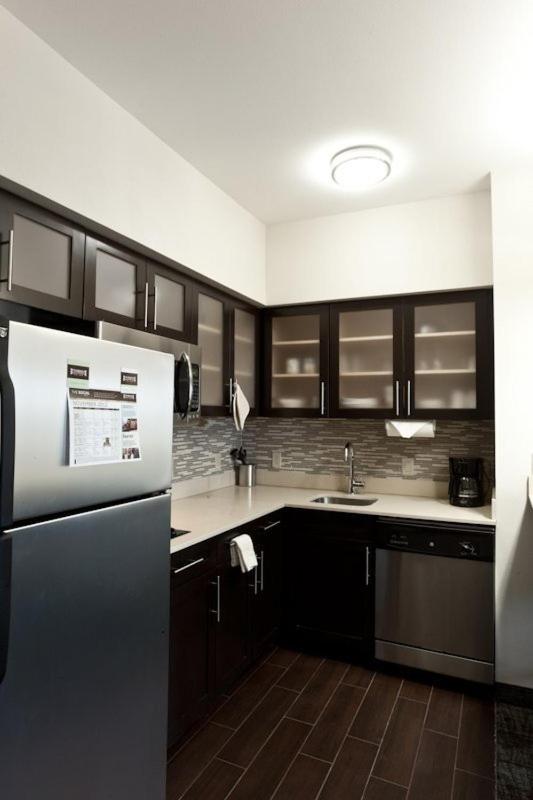 Photograph of Staybridge Suites Houston - IAH Airport by IHG