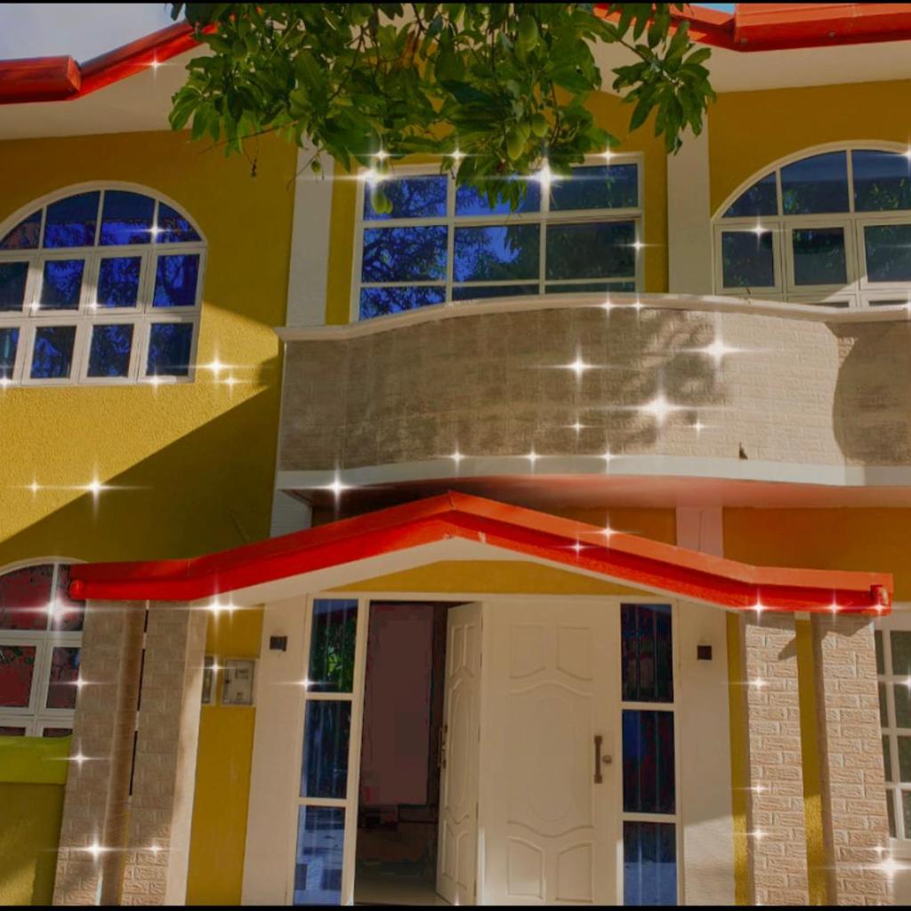 Hedheykuri Residence Fuvahmulah, image 1 of 6