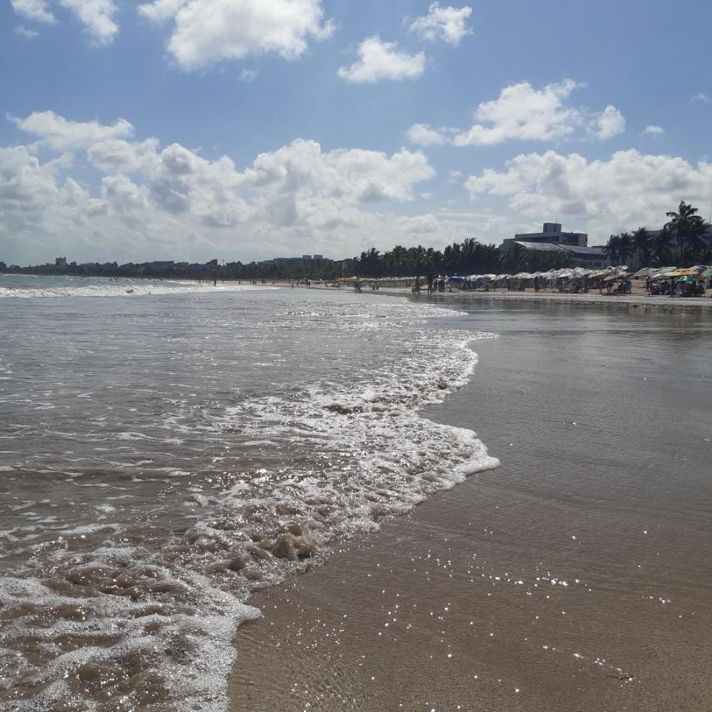 Apto climatizado à beira-mar c/ piscina-Intermares — foto 4