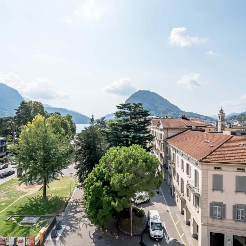 Carousel image 96