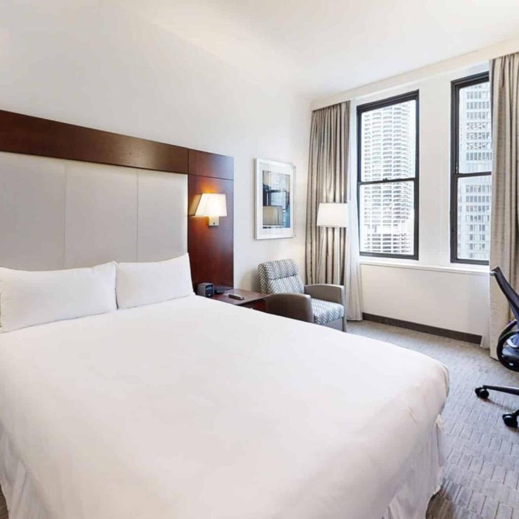 Photograph of Club Quarters Hotel Wacker at Michigan, Chicago