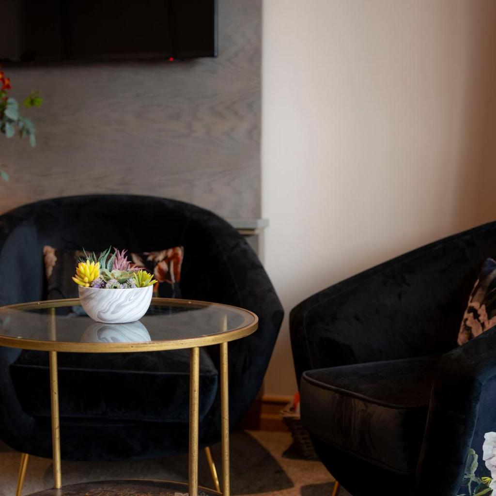 Wineport Lodge — 