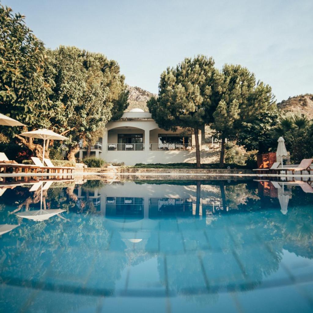 Hotel thumbnail 2