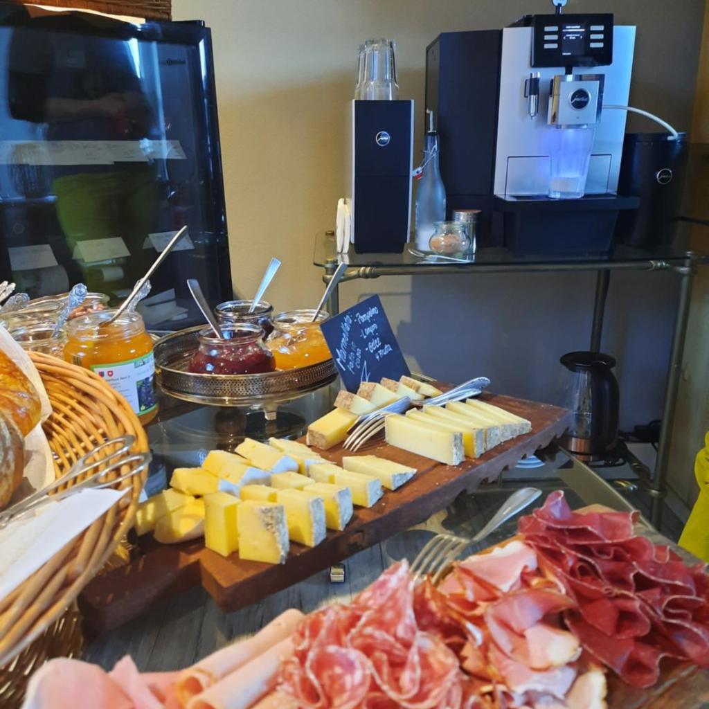 Stalder Meat & Bed – image