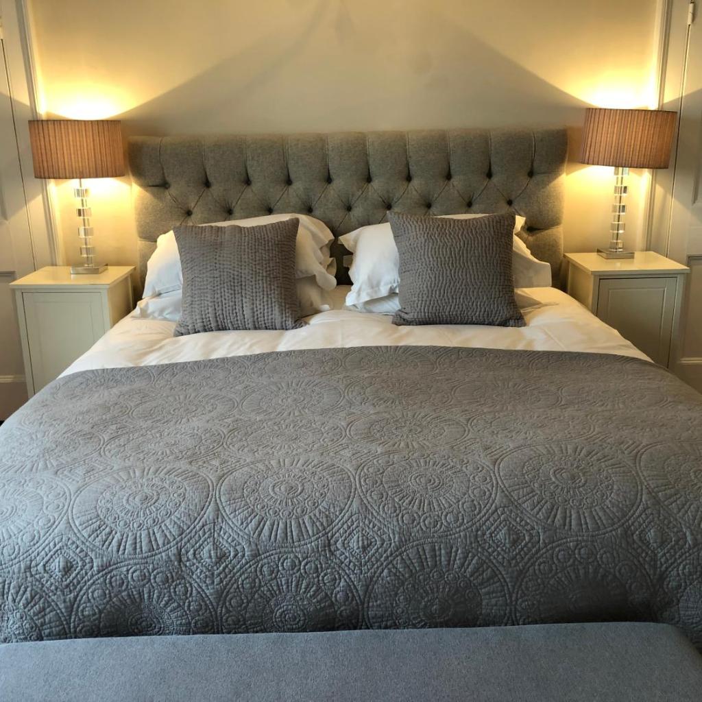 Photograph of 1 Georges Place Bath