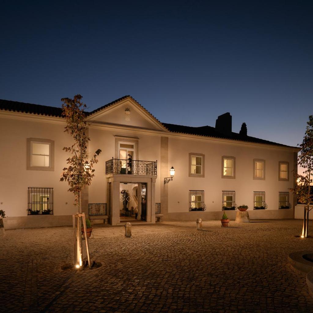 Hotel Casa Palmela - Small Luxury Hotels of The World, Hotel & Villas — 