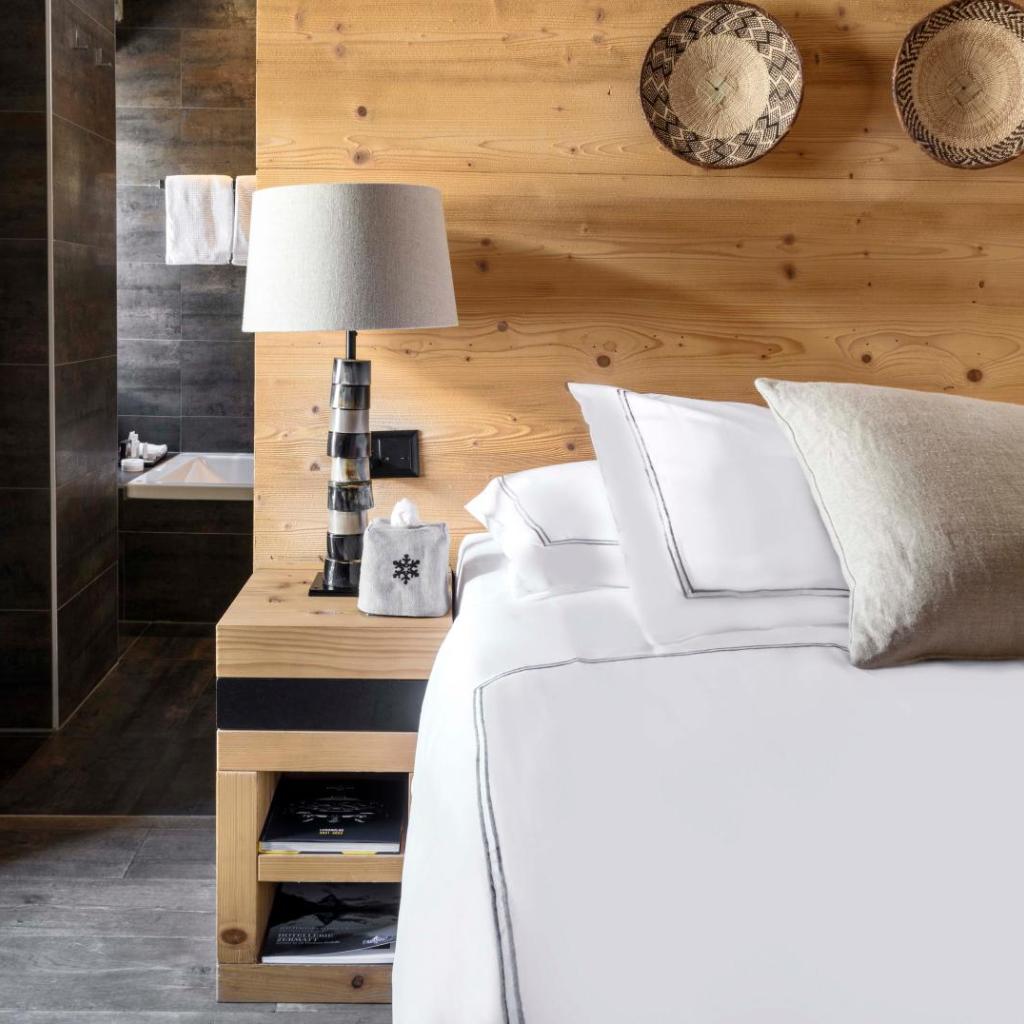 Unique Hotel Post — 
