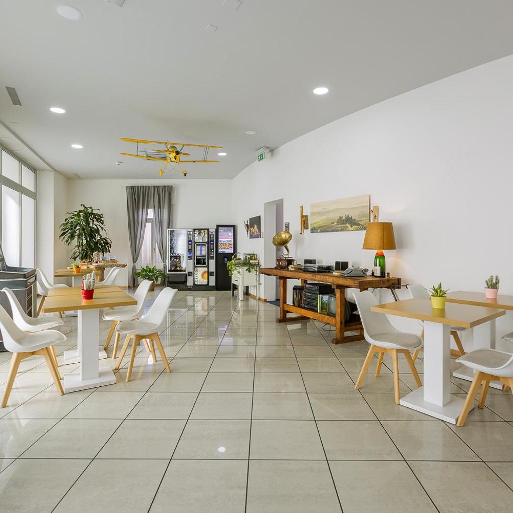Image 9 - GuestHouse Lugano Center by LR