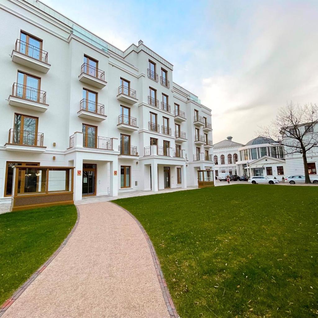 Hotel Am Schloss Aurich - Schlossresidenz — 
