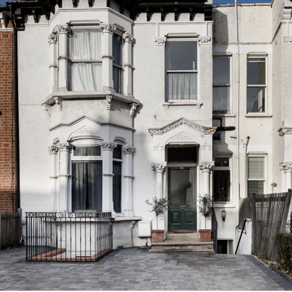 Photograph of Fabulous East Finchley