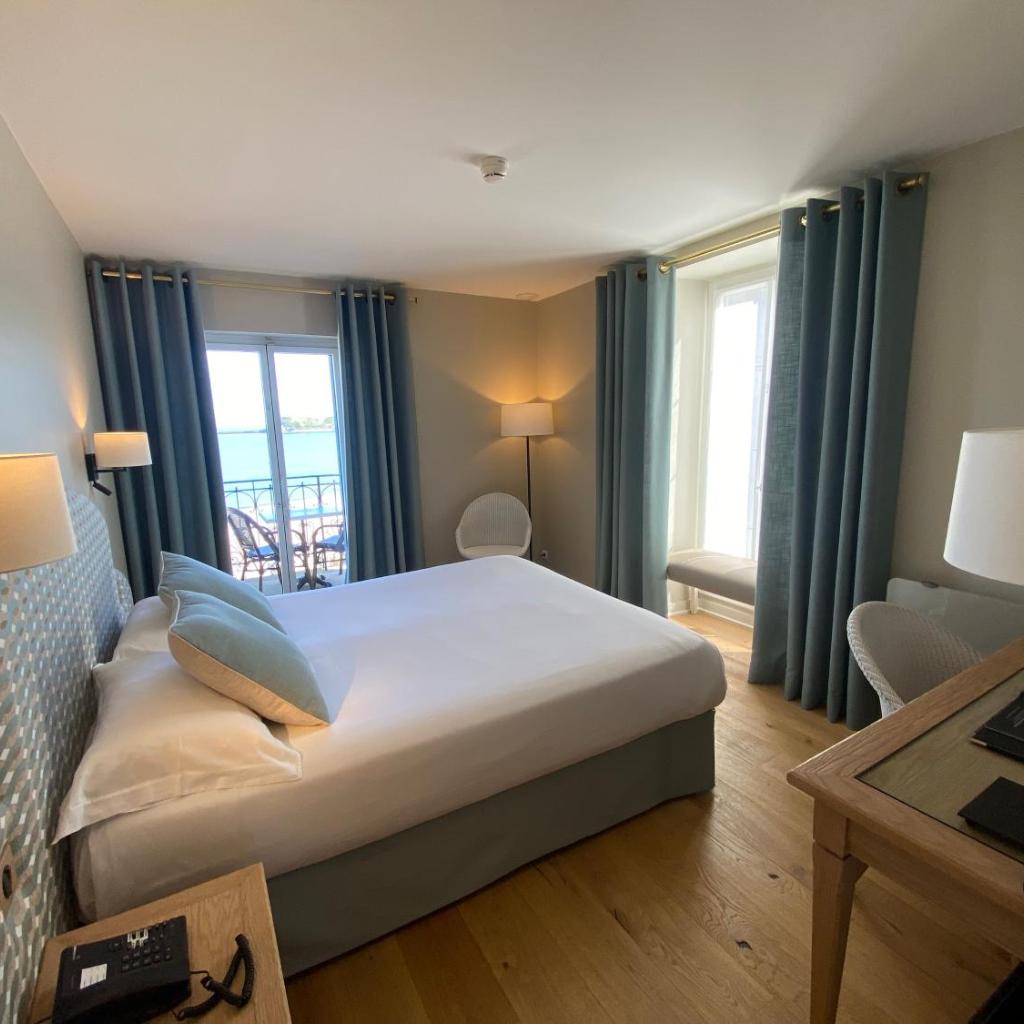 Hôtel de la Plage - Saint Jean de Luz — 