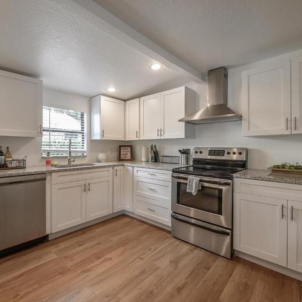 Photograph of Seminole Heights Beauty