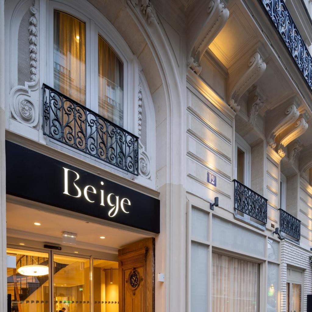 Hôtel Beige — 
