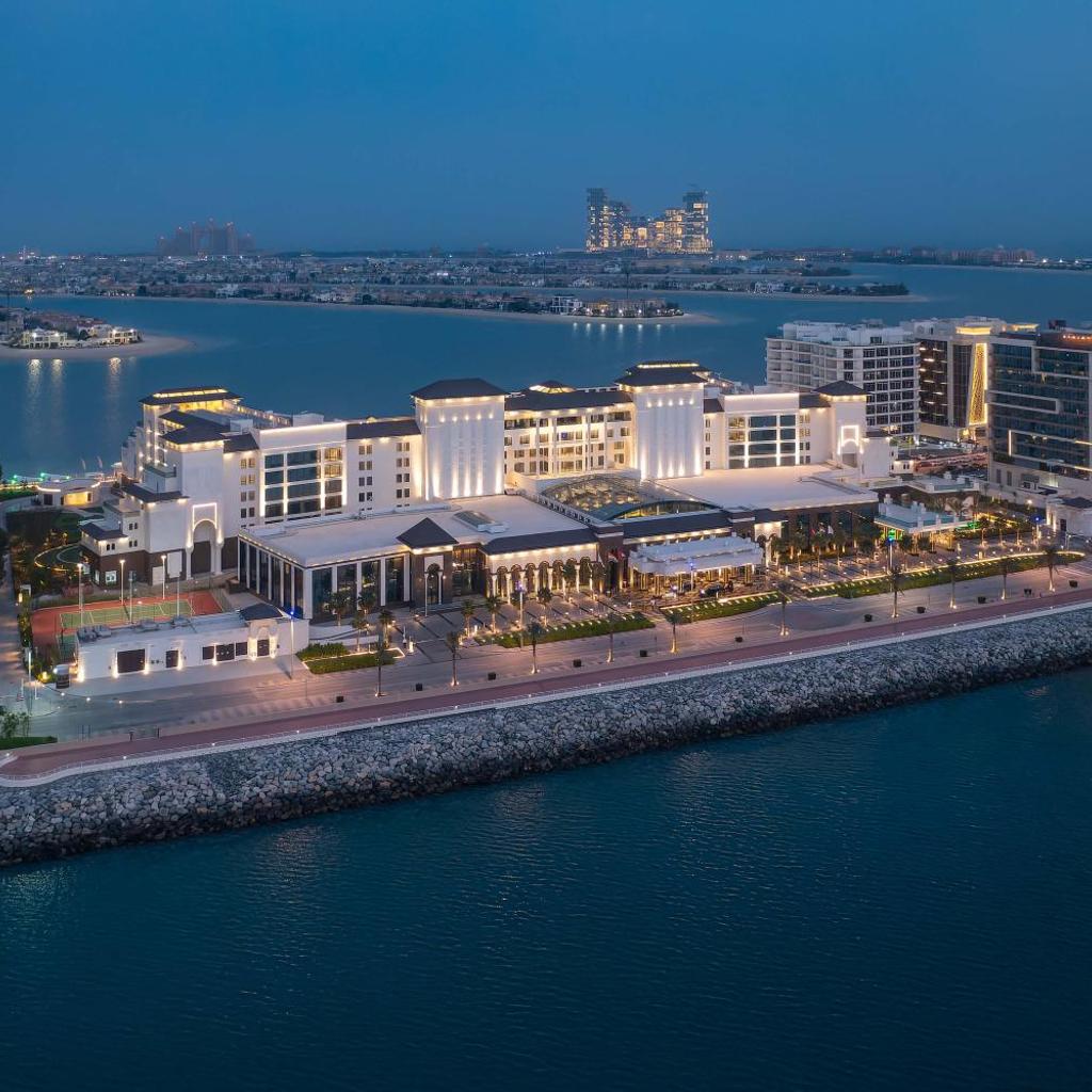 Taj Exotica Resort & Spa, The Palm, Dubai — 