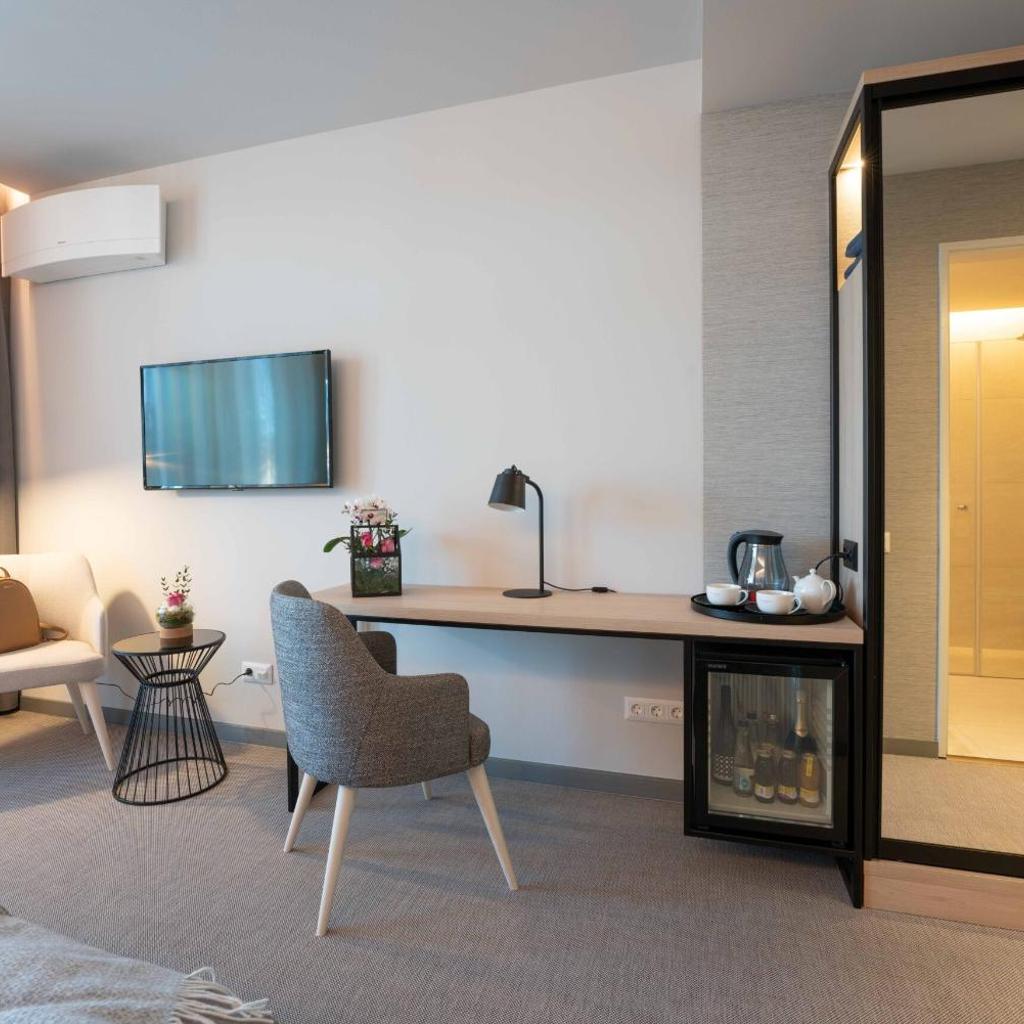 Hotel HegiQ - Adults Only Hotel — 