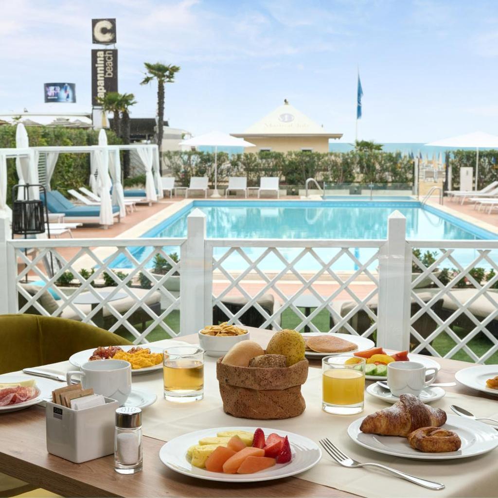 Hotel Delle Rose — 