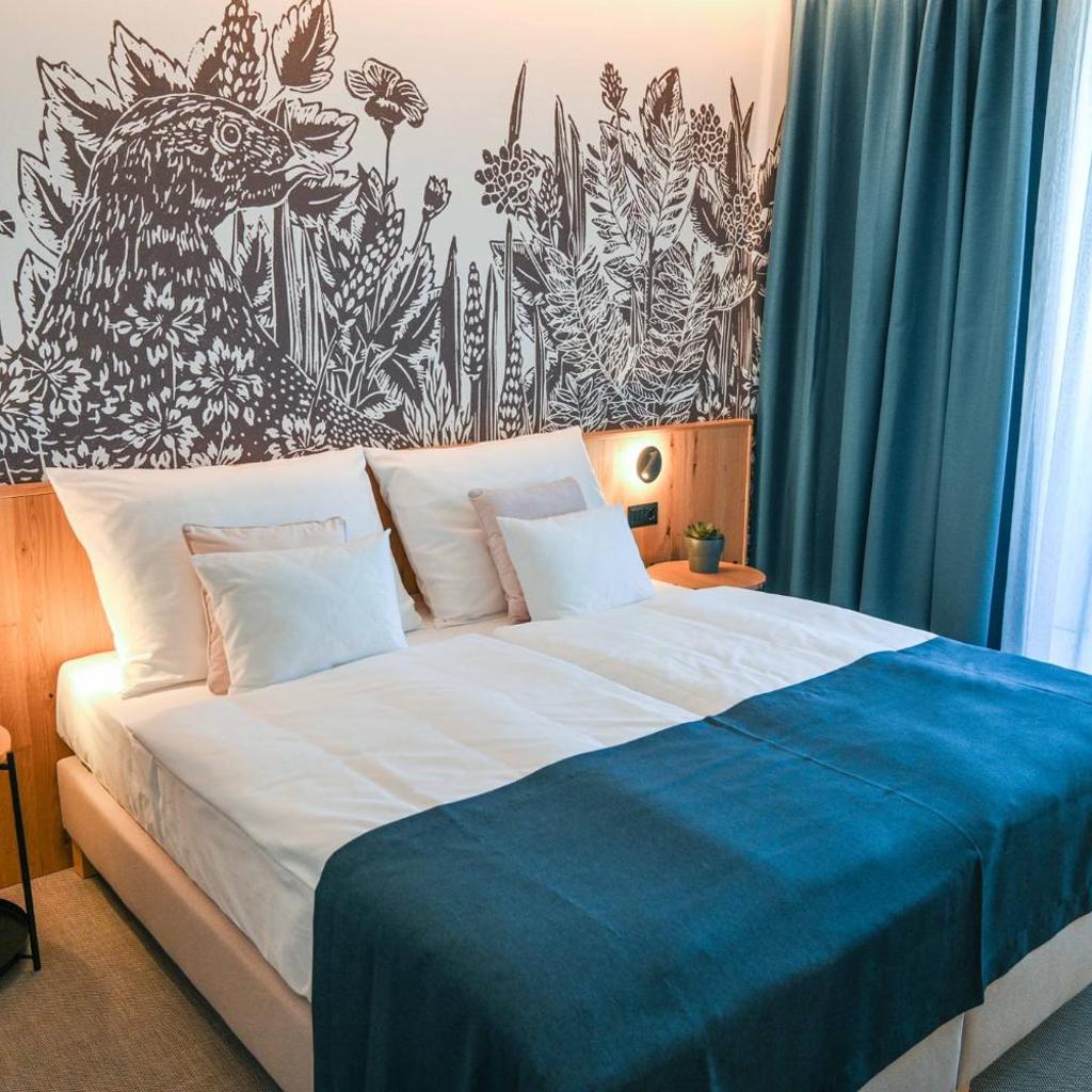 Hotel HegiQ - Adults Only Hotel — 