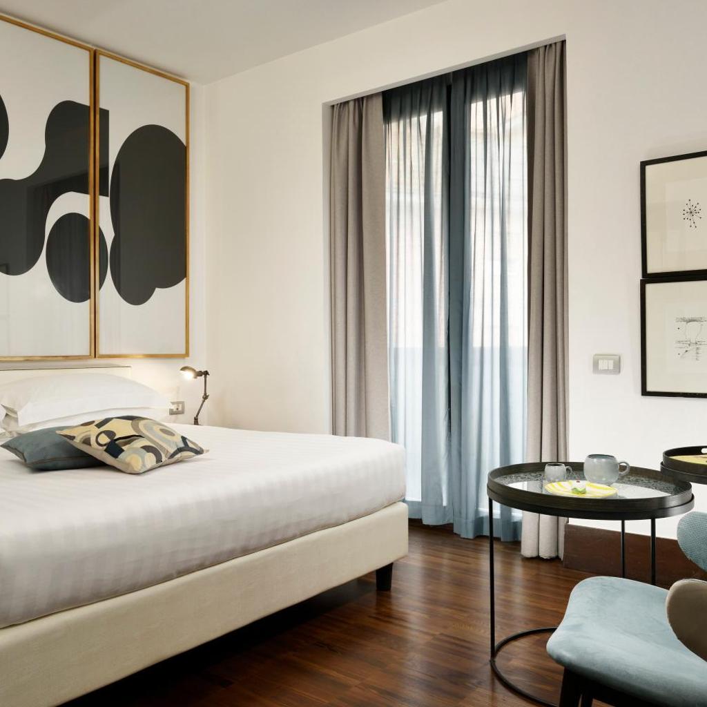 Photograph of Hotel Pulitzer