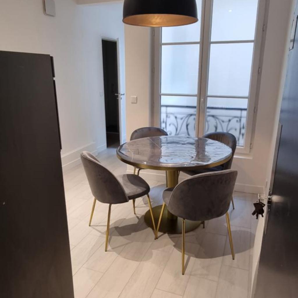 Photograph of PARIS AURIOL