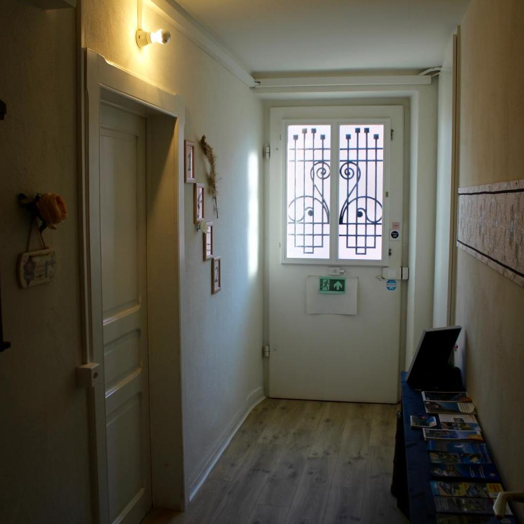 Image 26 - 1912 - Wooden Room apartment - old town