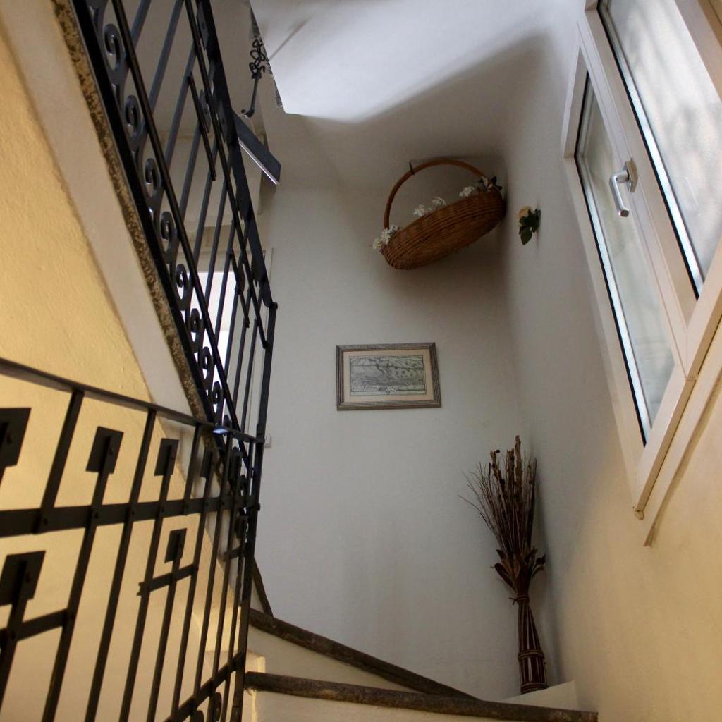 Image 28 - 1912 - Wooden Room apartment - old town