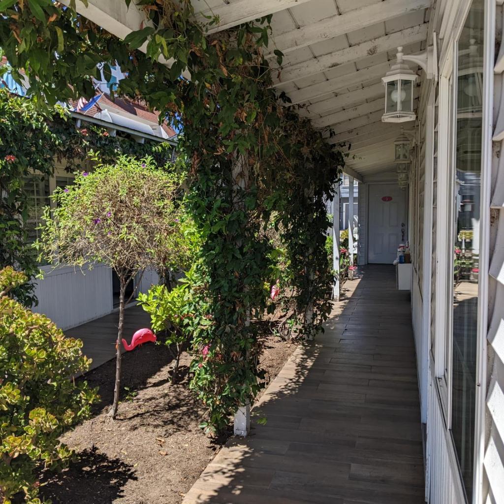 Photograph of El Rancho Motel