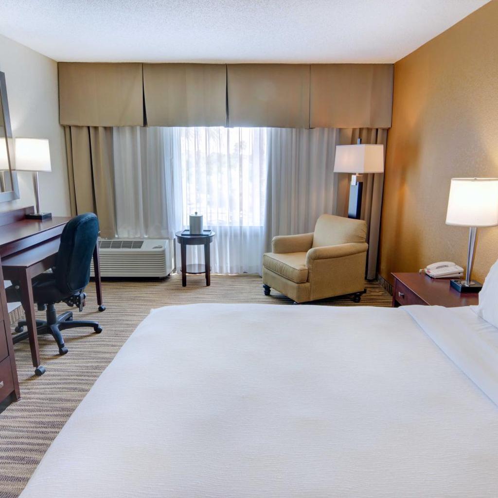 Photograph of Holiday Inn St. Petersburg N - Clearwater by IHG