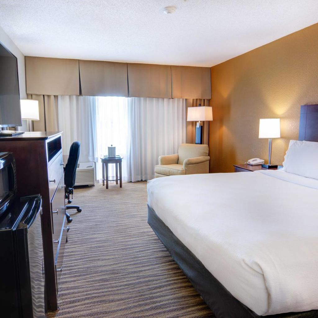 Photograph of Holiday Inn St. Petersburg N - Clearwater by IHG