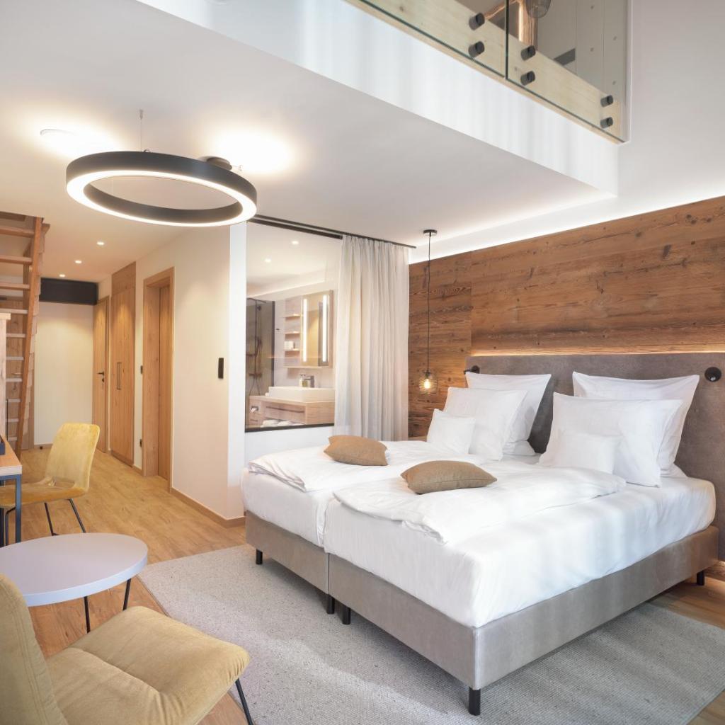 Hotel Bütgenbacher Hof — 