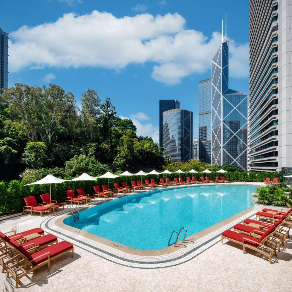Island Shangri-La, Hong Kong — 