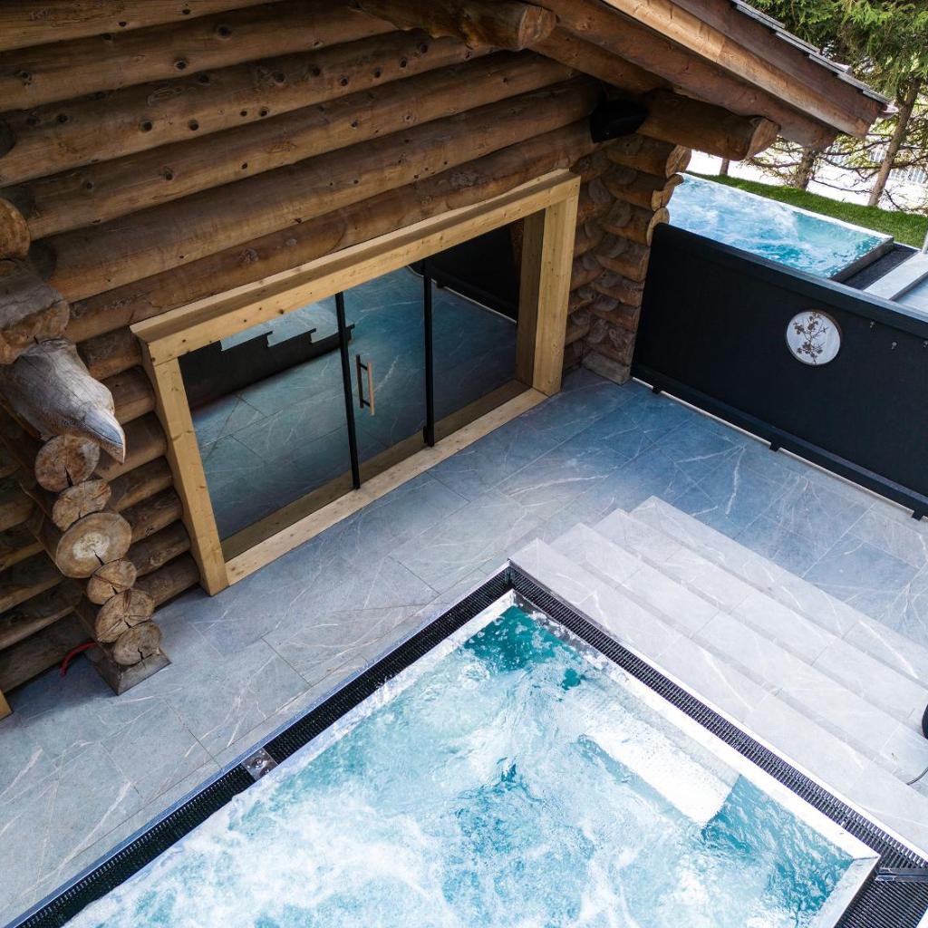 Wellness Hotel Alpenhof — 