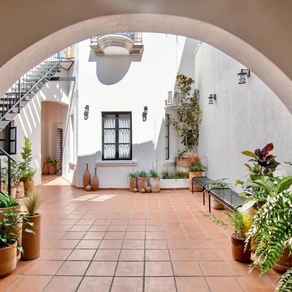 Casa Irake