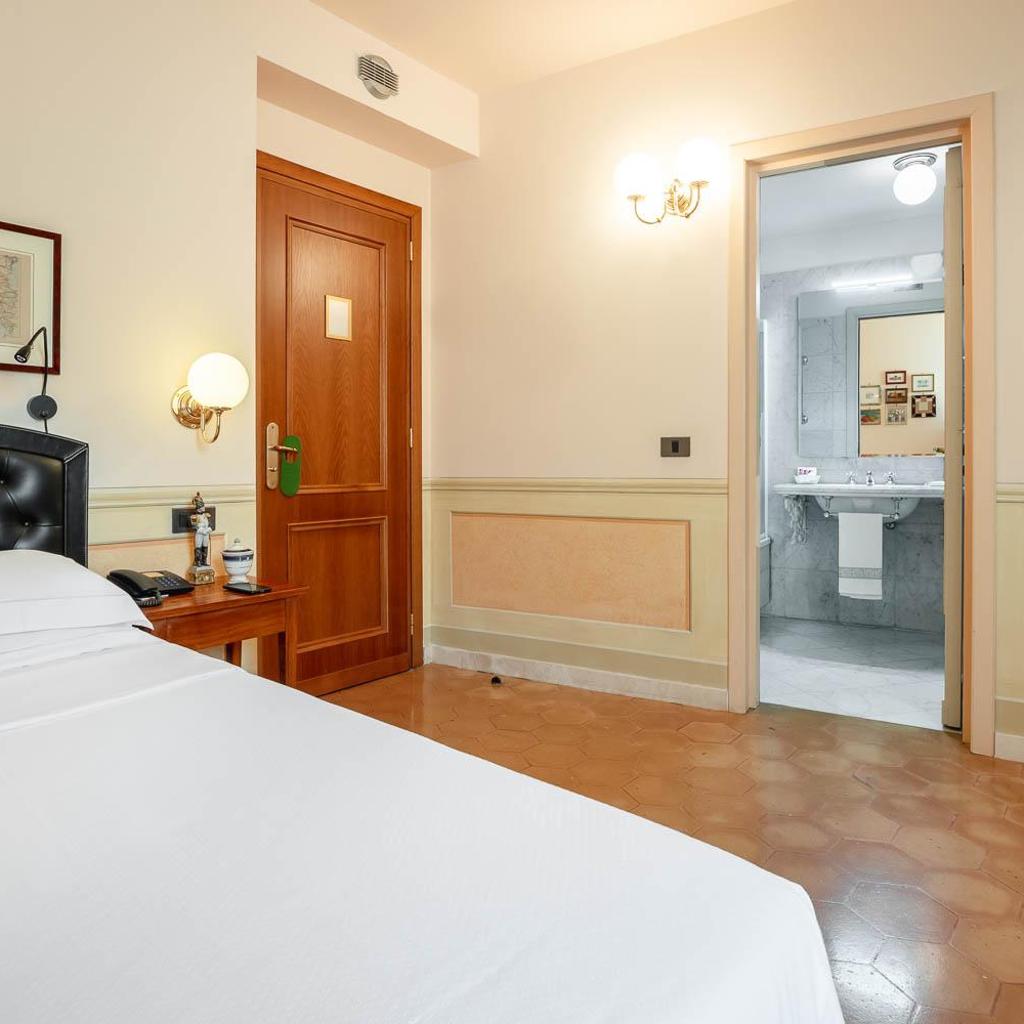 Hotel San Luca — 