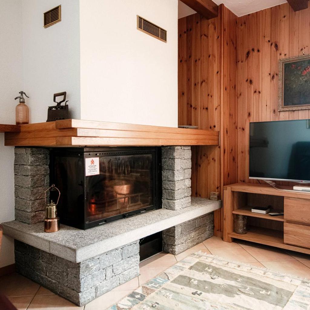 Image 14 - Chalet Nucleo 12 by Quokka 360 - Alpine Base for Bouldering Adventures in Leventina