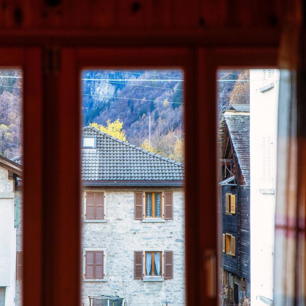 Image 37 - Chalet Nucleo 12 by Quokka 360 - Alpine Base for Bouldering Adventures in Leventina