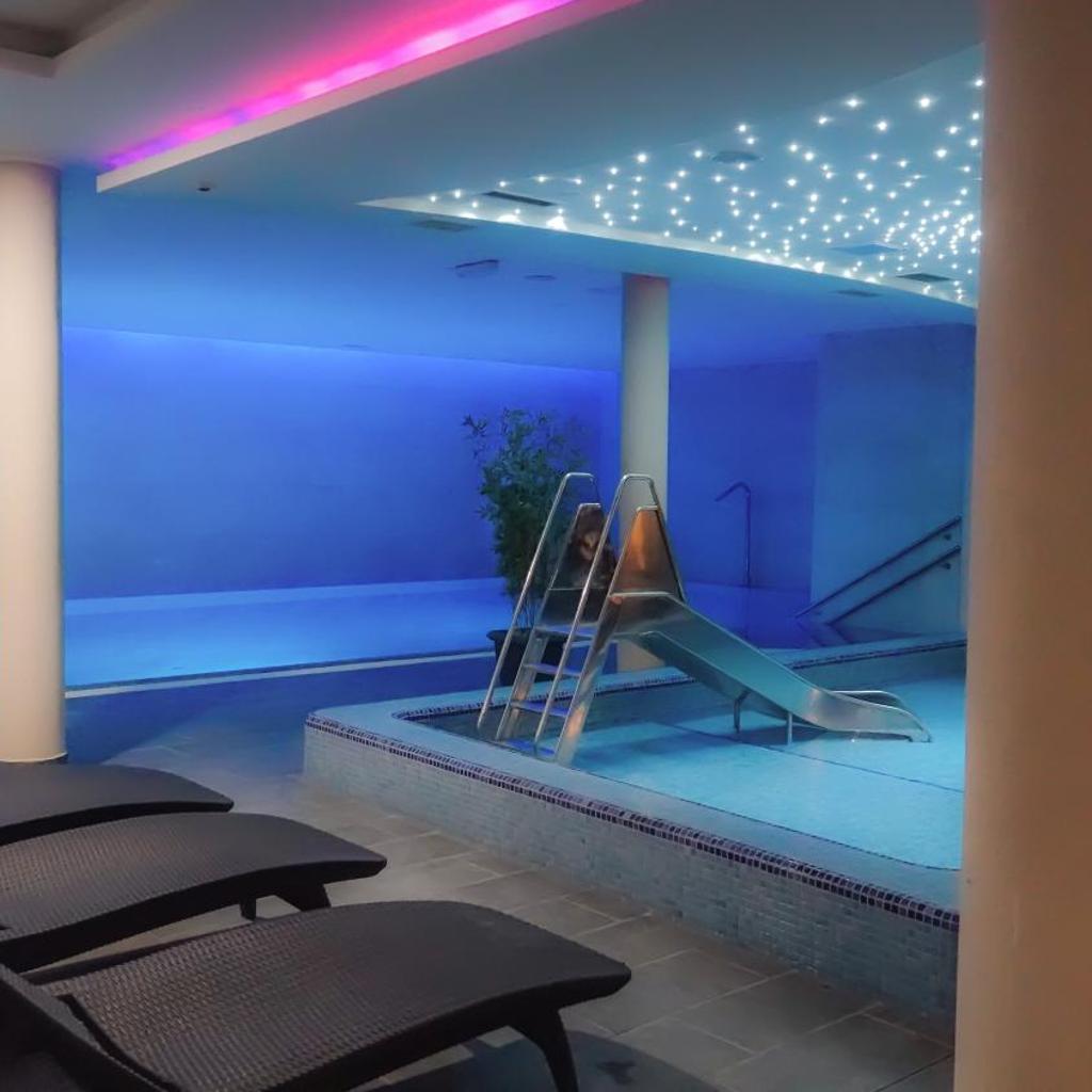 Munkácsy Hotel — 