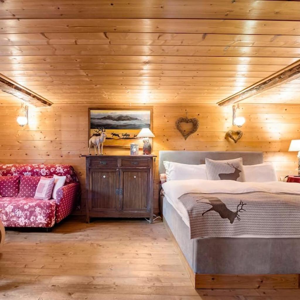 "CHALET dei FIORI" room & apartment – Bild