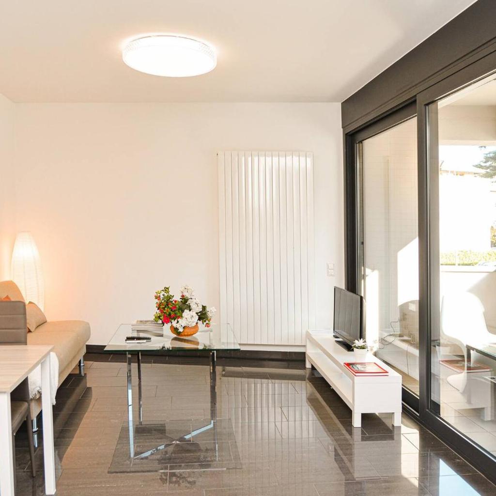 Image 3 - Central Plaza Apartment Br in Lugano
