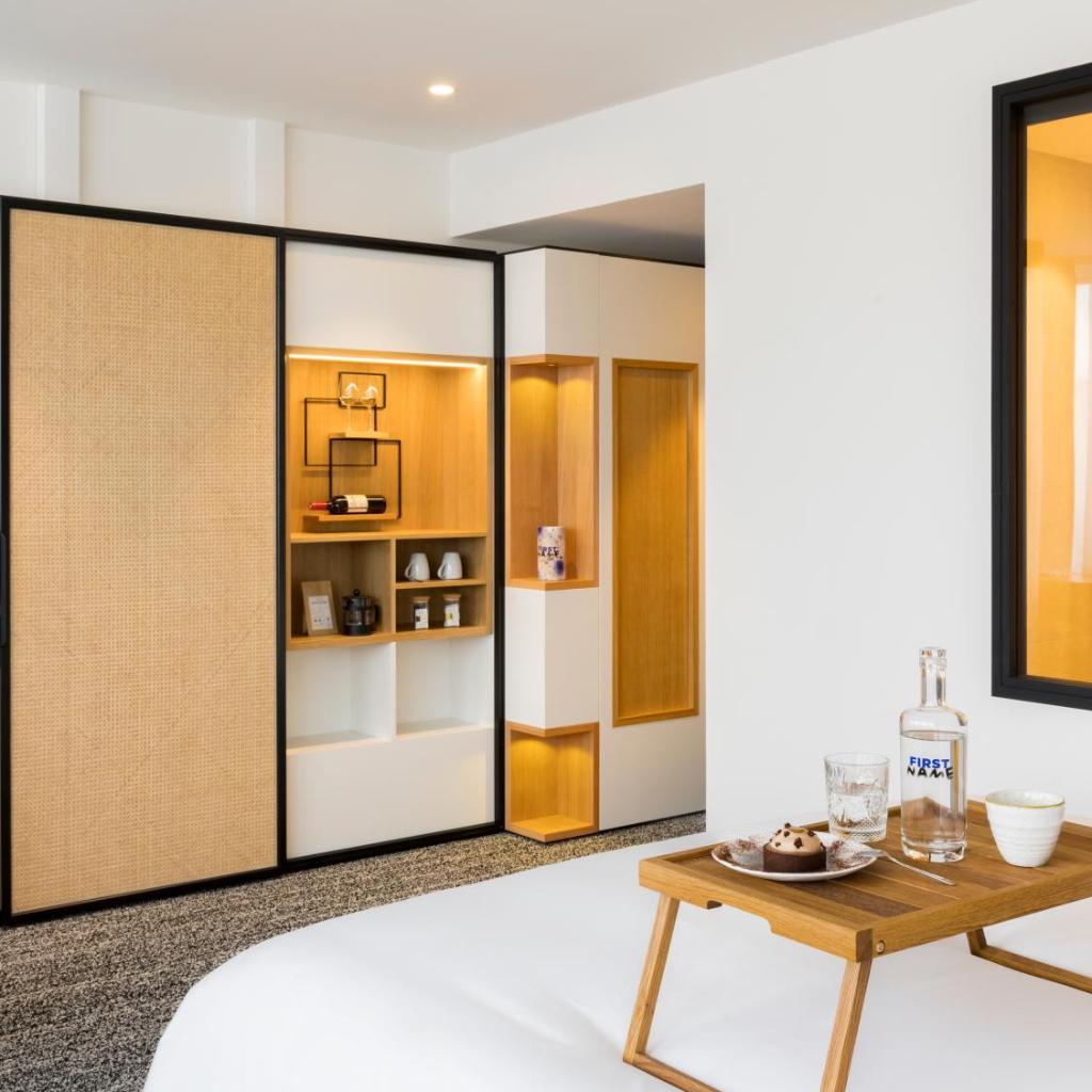 Photograph of FirstName Bordeaux, Part of JdV by Hyatt