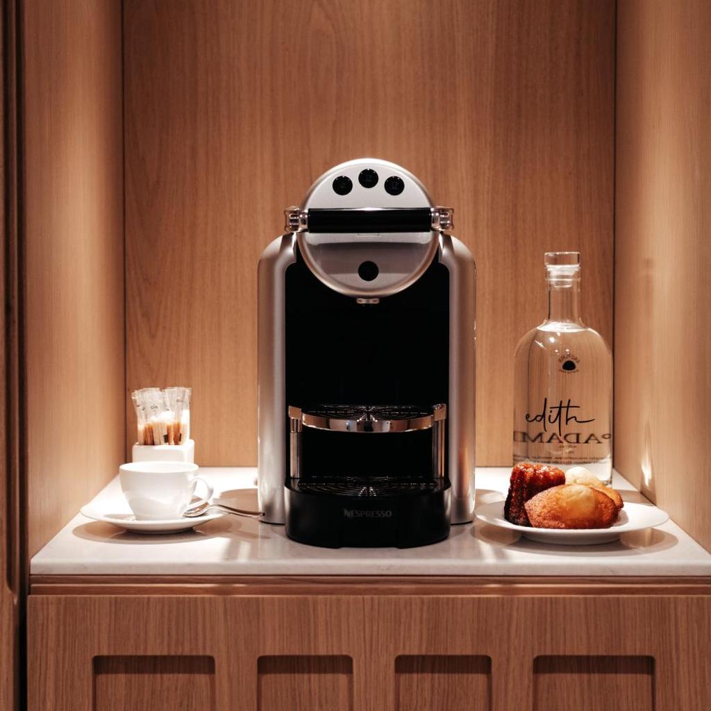 Padam Hôtel — 