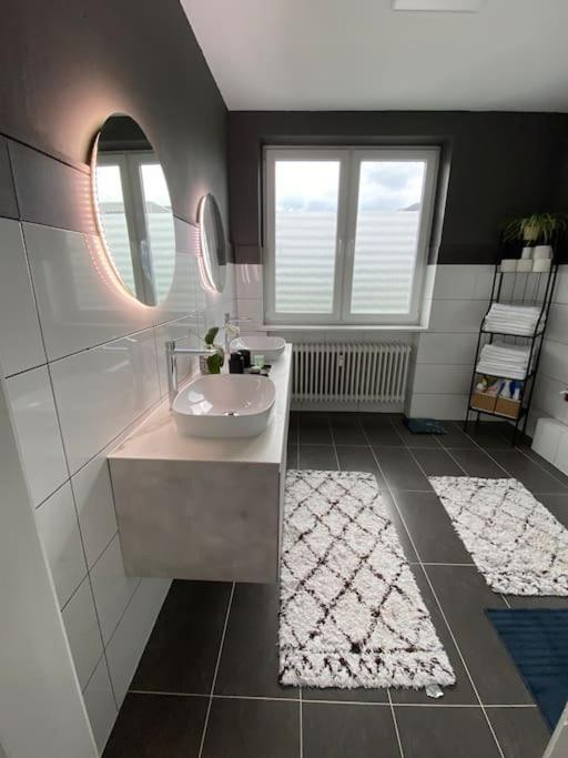 Photograph of Apartment City Süd- 5 Zimmer_15 Personen _ Komplett_eingerichtet