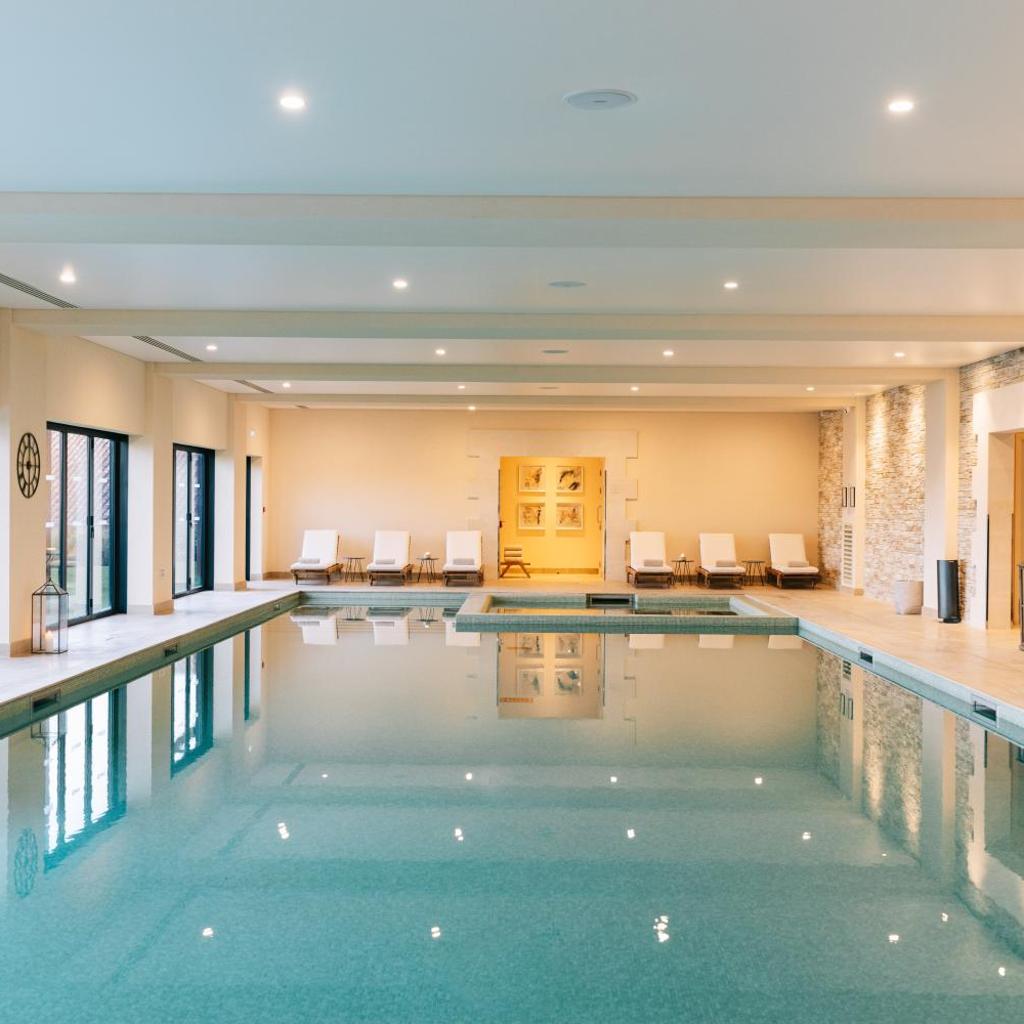 Hôtel Chais Monnet & Spa — 