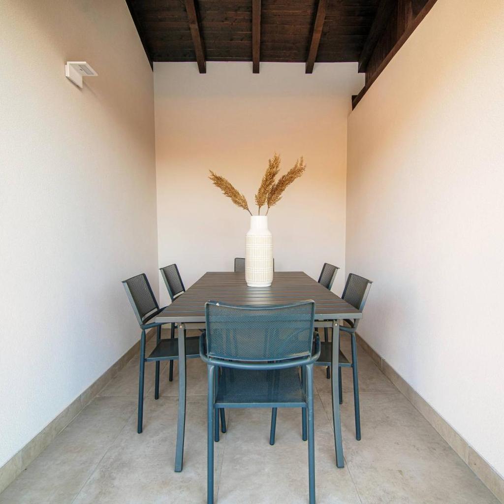 Image 37 - La Palma 2 by Quokka 360 - Spacious Lake View Apartment