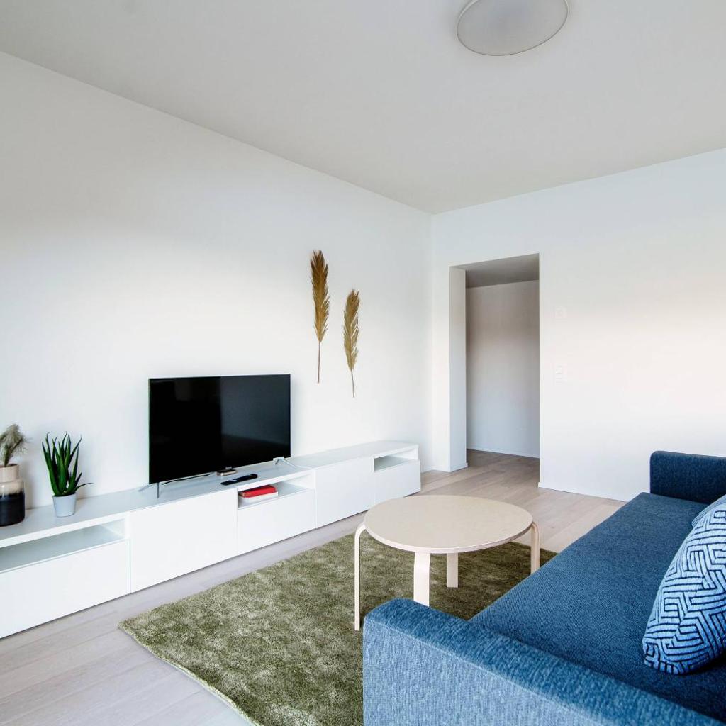 Image 3 - La Palma 2 by Quokka 360 - Spacious Lake View Apartment